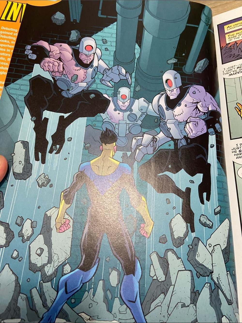 Invincible Ultimate Collection Vol 4 Image Comics Hardcover - Picture 4 of 4